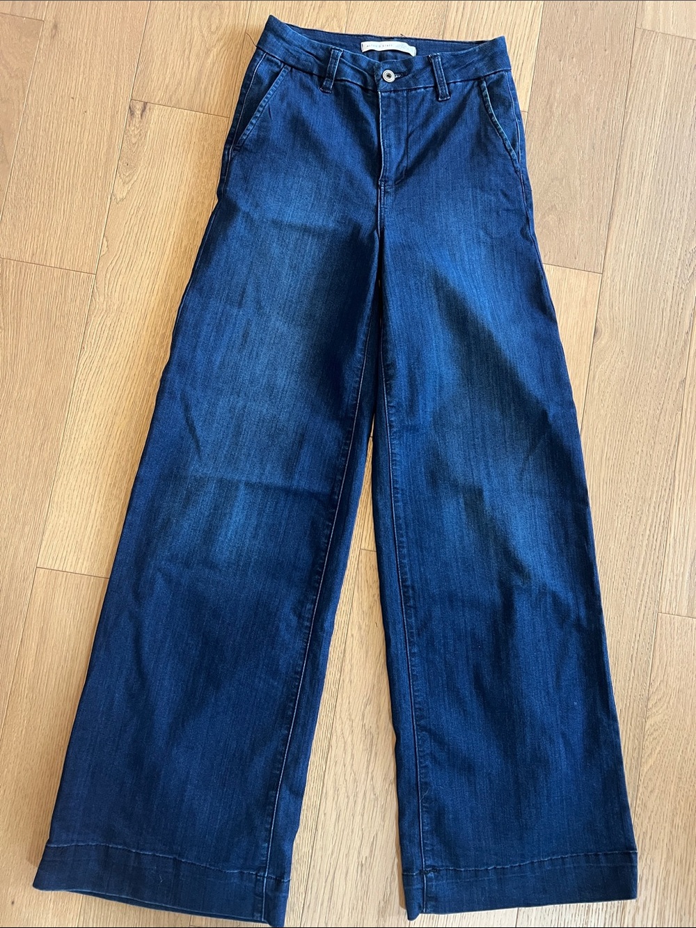 Alterd State. Women’s size 3. Trouser Jeans.